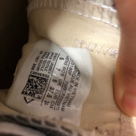 Converse shoes size 7 Euro 37’5 - Picture 4 of 6